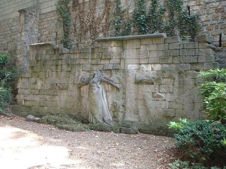 800px-Monument_fédérés