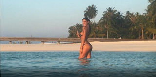 Belen Rodriguez in vacanza alle Maldive