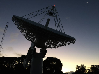 Una delle nuove antenne VOGS della NASA. Crediti: MIT Haystack Observatory/Ganesh Rajagopalan