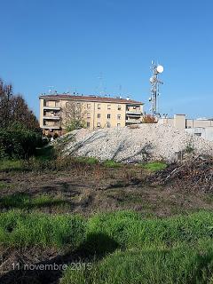 Welcome to Fidenza: il comune multa sé stesso e tollera le brutture