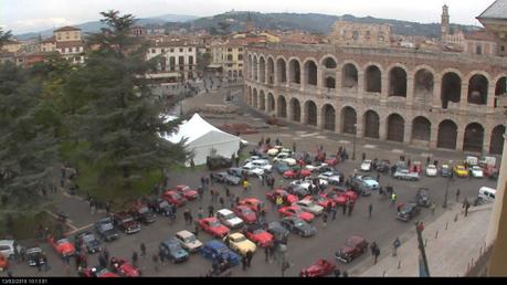 Auto d’epoca oggi in Piazza Bra per il Trofeo Zorzi