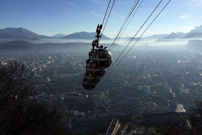 Grenoble, alla fine di ogni strada si vede apparire una montagna