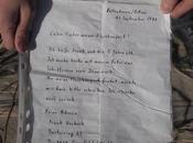 Foto giorno aprile 2011 risponde messaggio bottiglia dopo anni