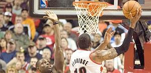 Aldridge, 32 punti a Oklahoma. Ap