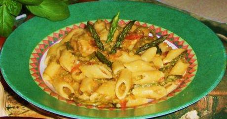 Mezze penne con asparagi selvatici