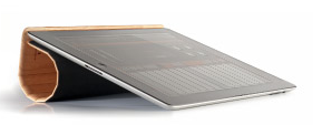 Ecco una Smat Cover in vero legno per iPad 2