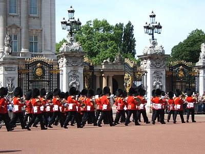 CAMBIO DELLA GUARDIA