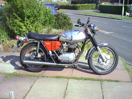 BSA A65 Lightning vendesi