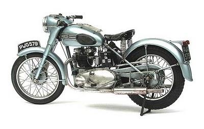 Triumph 6T Thunderbird by Kim's House Garage