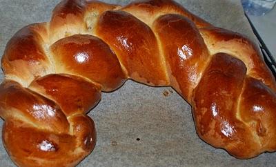 Treccia di pan brioche