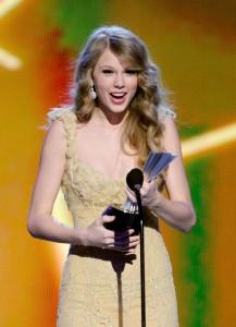 ACM Awards: i vincitori. Domina Lambert, ma l’Entertainer è Swift!