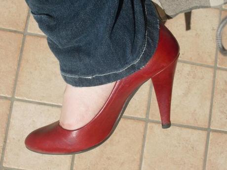 ShoeperShoeChallenge #8 My Purple wedge loafers and 9# Red Pumps