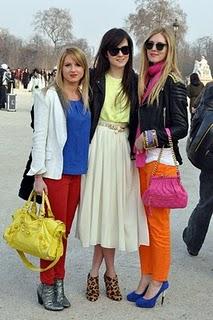 Color blocking: istruzioni per l'uso e alto rischio di errori!