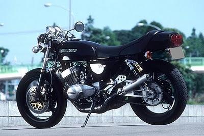 Kawasaki 750 SS by Wheelie