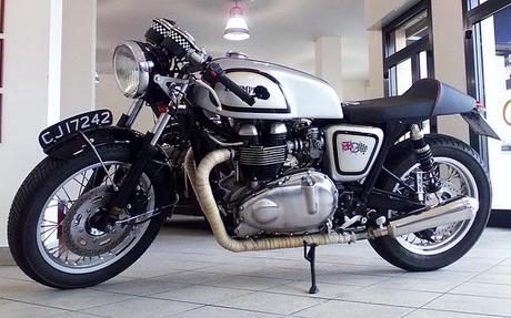 Le Fatteincasa : Thruxton Emilio Montevidoni