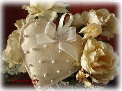 Cucito creativo: un cuore romantico