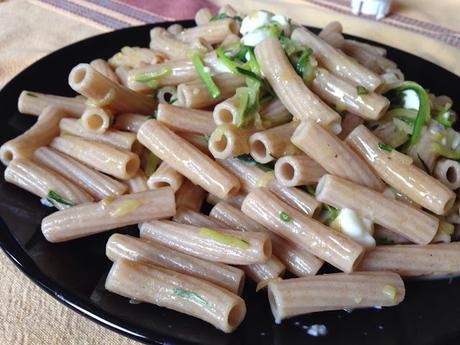 Con e Senza Bimby, Sedanini Semiintegrali al Farro con Zucchine Julienne e Stracchino