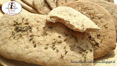 Sfoglie di pane integrali soffici condite