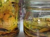 Kaki essiccati sott'olio