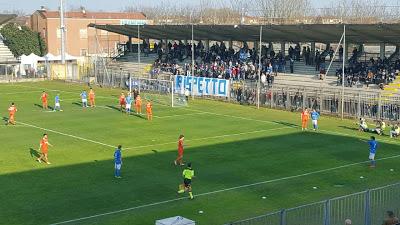 PAVIA. Continua la striscia negativa del Pavia: sconfitta casalinga con il Renate per 1-2.