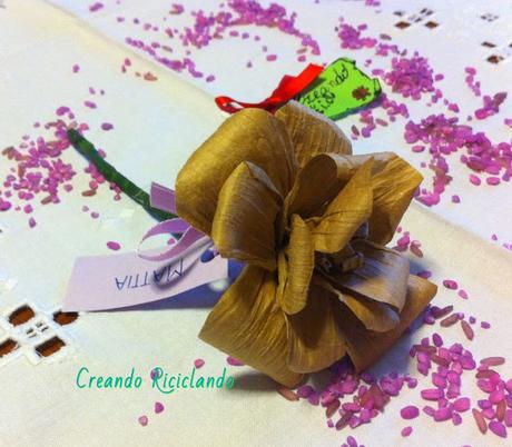 Tutorial bouquet ecologico e romantico con i manici delle borse di carta