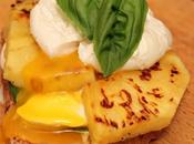 Bruschette mozzarella bufala, ananas uovo poché
