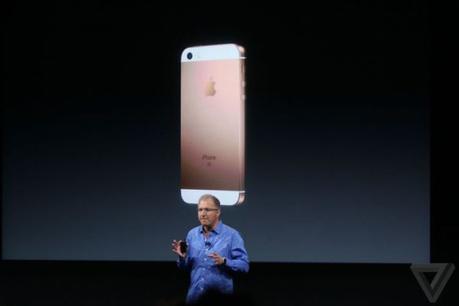 Evento Apple 21 Marzo – Apple presenta l’ iPhone SE, il nuovo dispositivo con display da 4 pollici [Aggiornato x1, vediamo i prezzi e il rilascio in Italia]