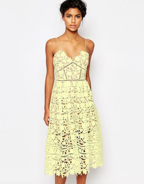 Look da cerimonia, matrimonio a Primavera Abito giallo Asos per cerimonia