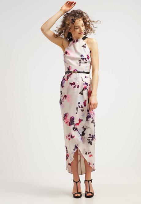 Look da cerimonia, matrimonio a Primavera Abito lungo a fiori elegante matrimonio