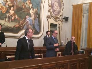 PAVIA. Un minuto di raccoglimento in consiglio per ricordare Romeo Iurilli presidente Confesercenti Pavia scomparso oggi.