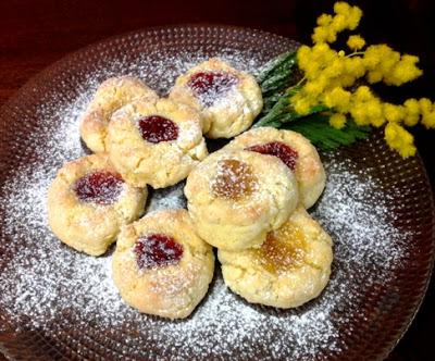 Biscottini al cocco e confettura