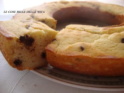 Ciambella alla ricotta e gocce di cioccolato