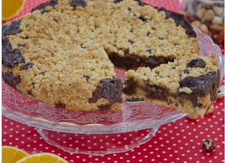 Sbriciolata all'arancia con crema di nocciole