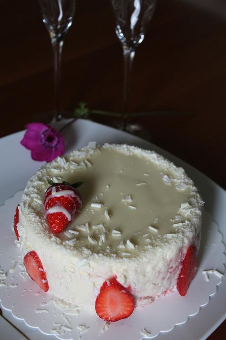 Bavarese al cioccolato bianco e Gelèe di fragole IMG_2432.JPG