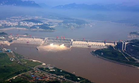 06/04/2016 - Rinnovabili: La prima centrale ibrida del mondo è italiana Centrale idroelettrica delle Tre Gole, Cina