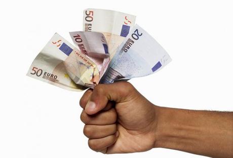 Finalmente, la tassa sul permesso di soggiorno è annullata cancellazione o annullamento del contributo o della tassa sul permesso di soggiorno: sentenza deò Tar del lazio