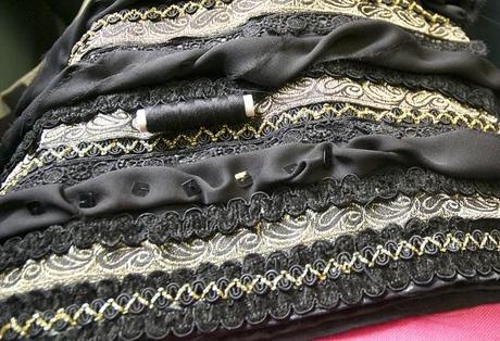 [DIY] Balmain Inspired Mini Skirt