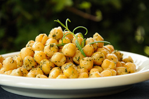 Ceci al rosmarino con alga kombu