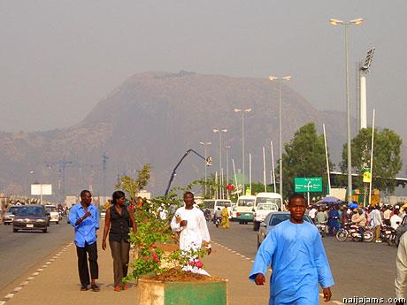 20060213_chronicles_of_abuja_1