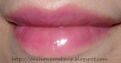 Essence: Whoom Boom! Colour Changing Lipgloss - 01 Muse Marilyn