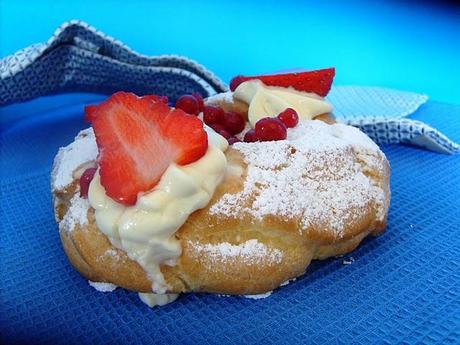 Auguri papa';ti ho fatto le zeppole alla frutta!