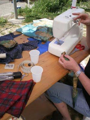 { LABORATORIO DI RICICLO: OMBRELLO ROTTO = BORSA NUOVA }