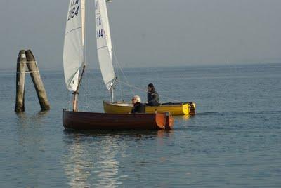 Vela Dinghy - I LEONCINI DEL VESUVIO