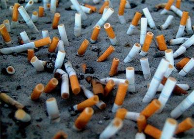 WEEK-END + 24 - L'Australia dichiara guerra alle sigarette