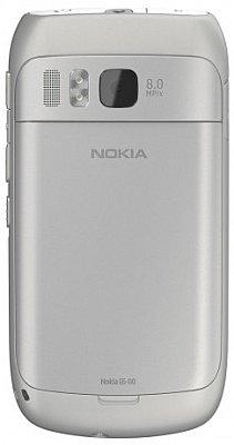 Nokia annuncia due nuovi smartphone: E6 ed X7