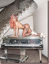 Lady Gaga su Harper’s Bazaar: “non amo la chirurgia estetica”