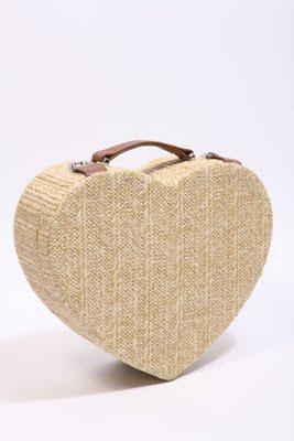 Must have - HEART BoX BaG!