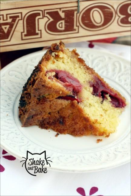 Cake al cioccolato bianco e fragole