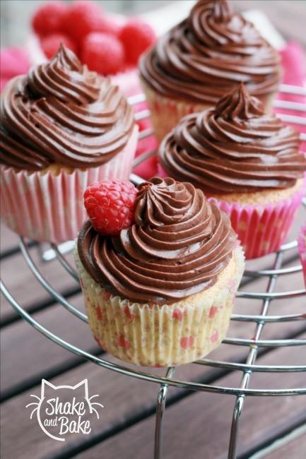 Angels Cupcakes and chocolate buttercream