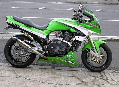 Kawasaki GPZ 1100 by Auto Magic